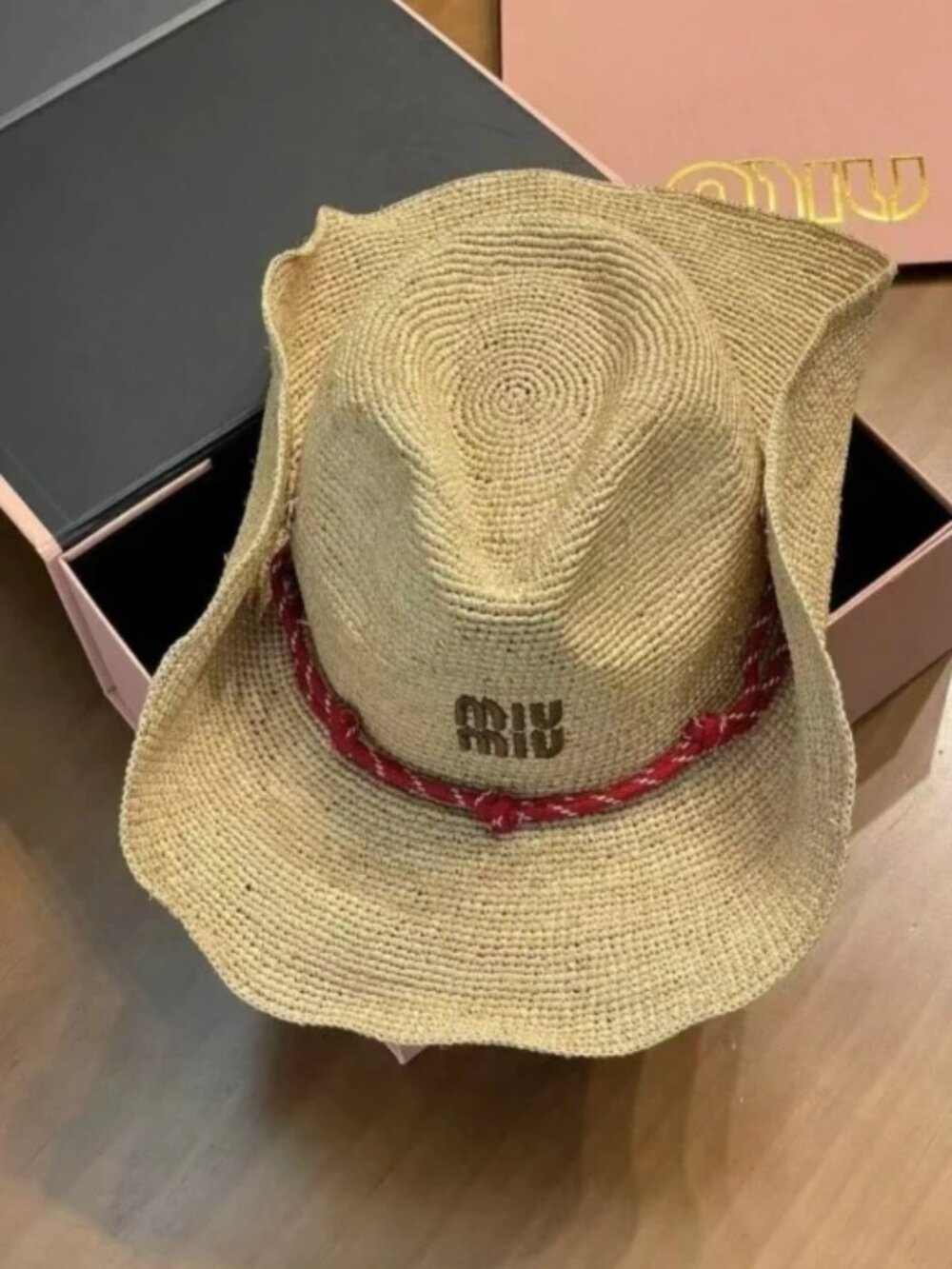 Miu Miu Beige Straw Hat with Red Accent - Picture 1 of 5